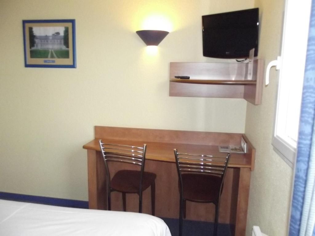 Armony Hotel بور أشارْ الغرفة الصورة